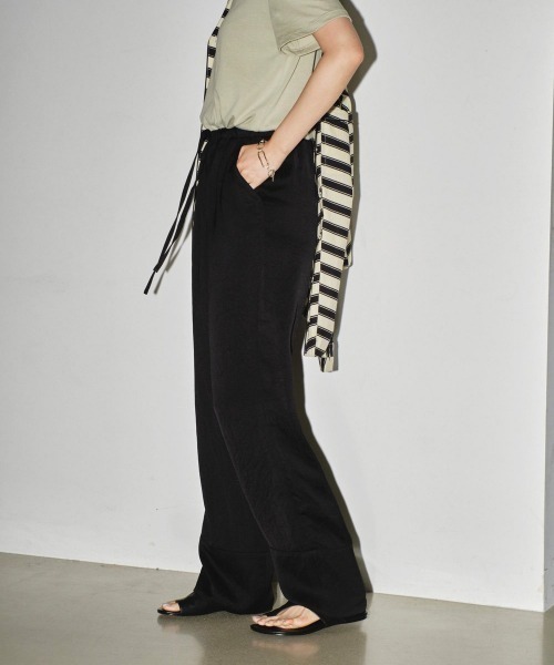 TODAYFUL（トゥデイフル）の「TODAYFUL Satin Easy Pants サテン