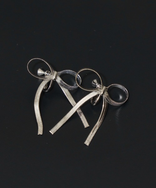 Aunt Marie's（アントマリーズ）の「リボンスネークチェーンイヤリング（イヤリング・レディース・ゴールド/シルバー・FREE）」の6枚目の写真