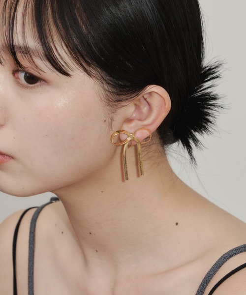 Aunt Marie's（アントマリーズ）の「リボンスネークチェーンイヤリング（イヤリング・レディース・ゴールド/シルバー・FREE）」の5枚目の写真