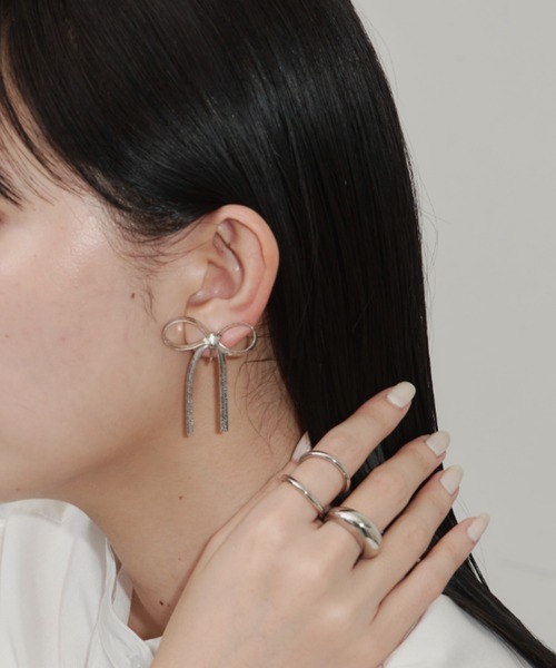 Aunt Marie's（アントマリーズ）の「リボンスネークチェーンイヤリング（イヤリング・レディース・ゴールド/シルバー・FREE）」の17枚目の写真