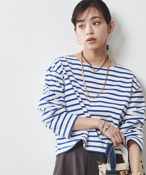 CHIC STYLE（シックスタイル）の「＜大きいサイズ＞クロップド丈ボーダーカットソー シックスタイル（Tシャツ/カットソー・レディース・ネイビー×ホワイト/ホワイト×レッド/ホワイト×ブルー・L/LL/3L/4L/5L）」の4枚目の写真
