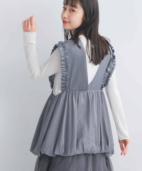 PICCIN(ピッチン)の「前後2wayフリルバルーンブラウス(シャツ/ブラウス・レディース・グレー/ブラック・M)」の2枚目の写真