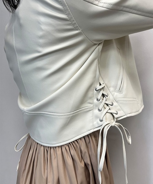 EIMY ISTOIRE（エイミーイストワール）の「フェイクレザーレースアップライダース（ライダースジャケット・レディース・ブラック/ホワイト・S/M）」の20枚目の写真