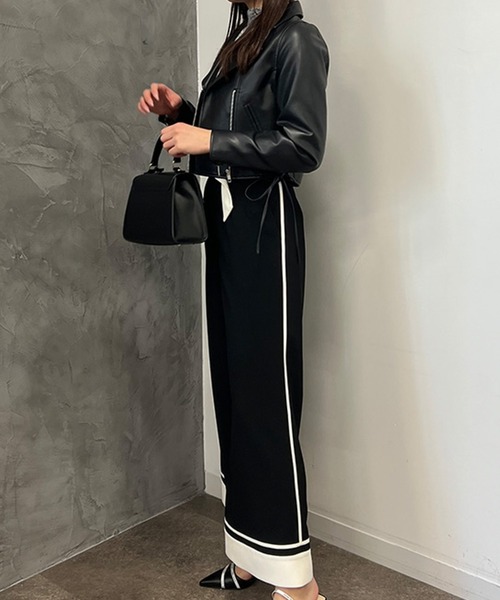 EIMY ISTOIRE（エイミーイストワール）の「フェイクレザーレースアップライダース（ライダースジャケット・レディース・ブラック/ホワイト・S/M）」の4枚目の写真