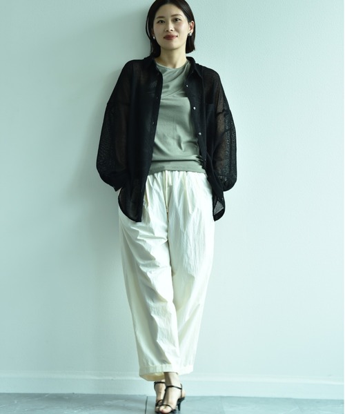 INTERPLANET（インタープラネット）の「スラブメッシュ長袖シャツ（シャツ/ブラウス・レディース・ブラック/ライトベージュ/オフホワイト・FREE）」の20枚目の写真