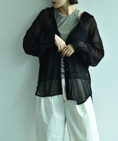 INTERPLANET（インタープラネット）の「スラブメッシュ長袖シャツ（シャツ/ブラウス・レディース・ブラック/ライトベージュ/オフホワイト・FREE）」の18枚目の写真