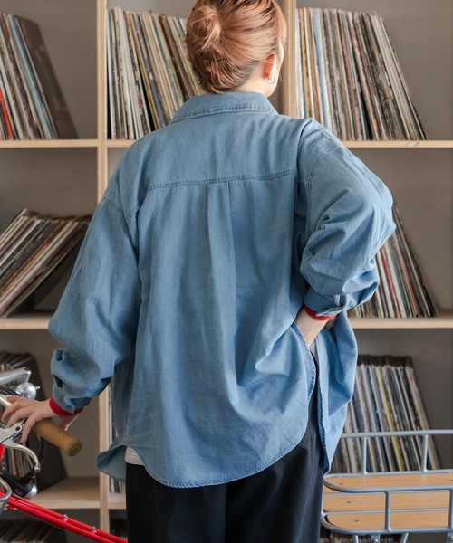 kutir(クティール)の「【M,L2サイズ展開】ダブルポケットデニムシャツ(シャツ/ブラウス・レディース・ライトインディゴブルー/ブラック/ライトブルー・MEDIUM/LARGE)」の8枚目の写真