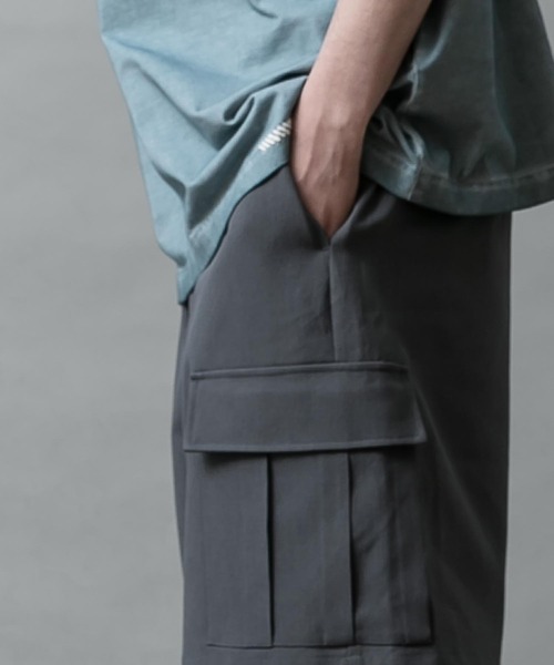 SLICK（スリック）の「テックツイルイージーカーゴパンツ（カーゴパンツ・メンズ・グレイッシュベージュ/ブラック・3/2/1）」の14枚目の写真