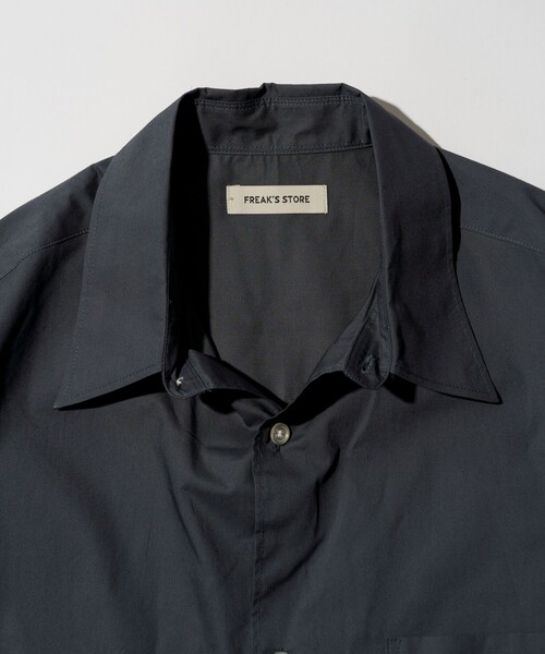 FREAK'S STORE（フリークスストア）の「限定展開 Relax Fit リラックスフィット S/S レギュラーカラーシャツ（シャツ/ブラウス・メンズ・ベージュ/ブルー系その他/サックスブルー/オリーブ/ブラック/チャコールグレー/ホワイト系その他/ホワイト・SMALL/LARGE/MEDIUM）」の11枚目の写真