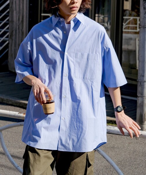 FREAK'S STORE（フリークスストア）の「限定展開 Relax Fit リラックスフィット S/S レギュラーカラーシャツ（シャツ/ブラウス・メンズ・ベージュ/ブルー系その他/サックスブルー/オリーブ/ブラック/チャコールグレー/ホワイト系その他/ホワイト・SMALL/LARGE/MEDIUM）」の17枚目の写真