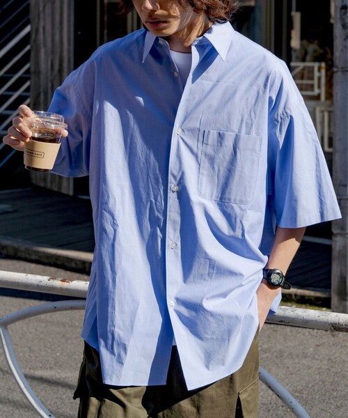 FREAK'S STORE（フリークスストア）の「限定展開 Relax Fit リラックスフィット S/S レギュラーカラーシャツ（シャツ/ブラウス・メンズ・ベージュ/ブルー系その他/サックスブルー/オリーブ/ブラック/チャコールグレー/ホワイト系その他/ホワイト・SMALL/LARGE/MEDIUM）」の13枚目の写真