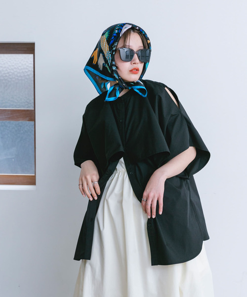 KBF（ケイビーエフ）の「アートプリントスカーフ（バンダナ/スカーフ・レディース・ブルー系その他/レッド系その他・ONE）」の3枚目の写真