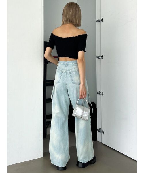 EMODA(エモダ)の「フィットクロスバンドトップ(Tシャツ/カットソー・レディース・ブラック/アイボリー/その他/ブルー・FREE)」の11枚目の写真