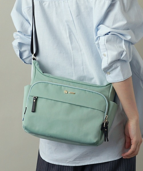 moz(モズ)の「【WEB限定】MOZ(モズ)軽量 軽撥水加工 きれいめ ビジネス ショルダーバッグ(ビジネスバッグ・レディース・チャコールグレー/グレイッシュベージュ/ブラック/ミント/グレイッシュブルー・ONE SIZE)」の4枚目の写真