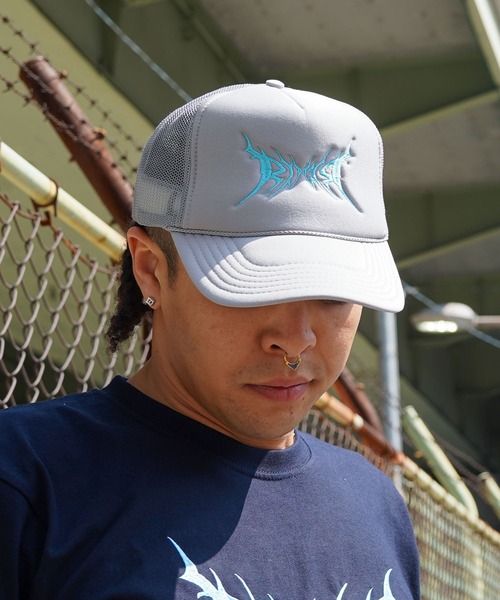 【RIPPER】スクリプトロゴ刺繍 メッシュキャップ / Script Logo Embroidery Mesh Cap（キャップ）｜RIPPER（リッパー）