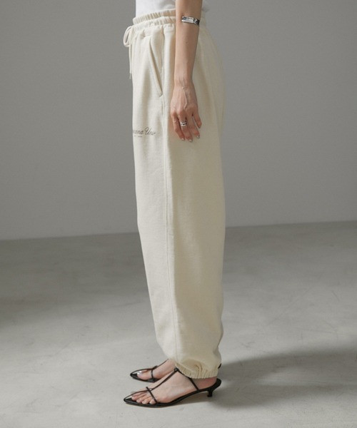 AMERICANA（アメリカーナ）の「【Americana for SALON】別注ロゴスウェットパンツ（スウェットパンツ・レディース・オフホワイト/ブラック・FREE）」の6枚目の写真