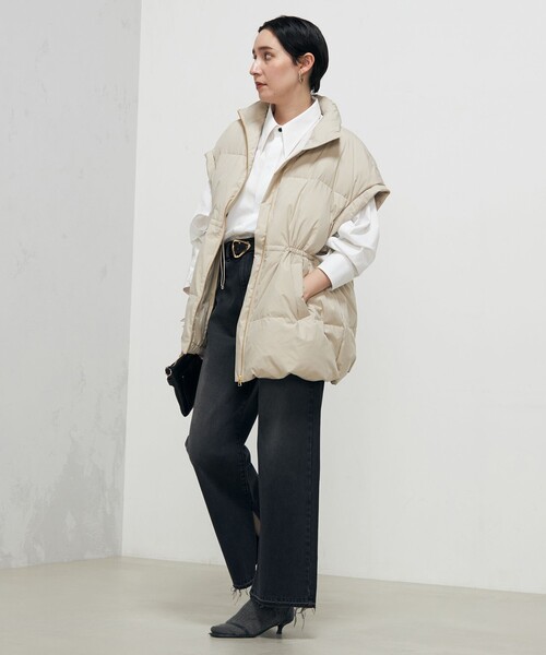 TAION（タイオン）の「【TAION×LIMONTA】別注ダウンベスト 24AW（ダウンベスト・レディース・オフホワイト/ブラック/ベージュ・FREE）」の5枚目の写真