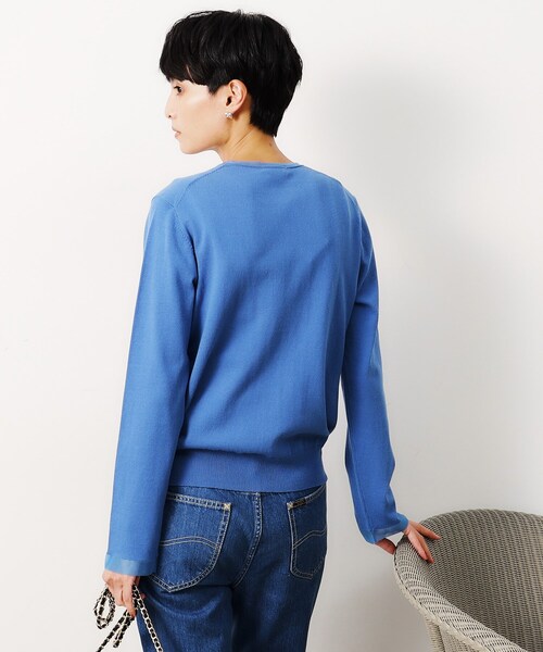 OPAQUE.CLIP（オペークドットクリップ）の「◆UV ネックシアークルーニットカーディガン【洗濯機洗い可】（カーディガン/ボレロ・レディース・ダークブラウン/ブラック/ブルー・40/42/38）」の8枚目の写真