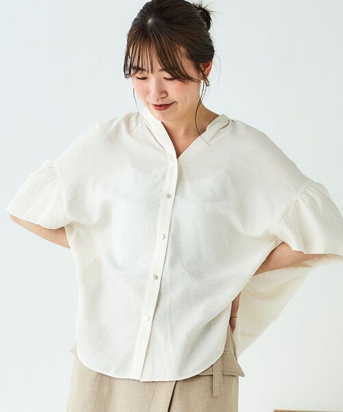 le.coeur blanc（ルクールブラン）の「ヴィンテージライクフレアスリーブブラウス（シャツ/ブラウス・レディース・カーキオリーブ/ブラック/オフホワイト・38）」の6枚目の写真