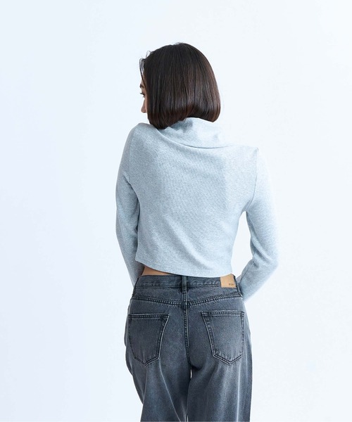 ROXY(ロキシー)の「BEAR HUG/ロキシーショート丈キャミ&カーディガンアンサンブル(アンサンブル・レディース・ブラック/グレー/グリーン・MEDIUM/LARGE/SMALL)」の13枚目の写真