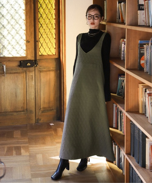 La-gemme（ラジェム）の「キルティングジャンパースカート（ジャンパースカート・レディース・ブラック/アイボリー/カーキ・フリー）」の3枚目の写真