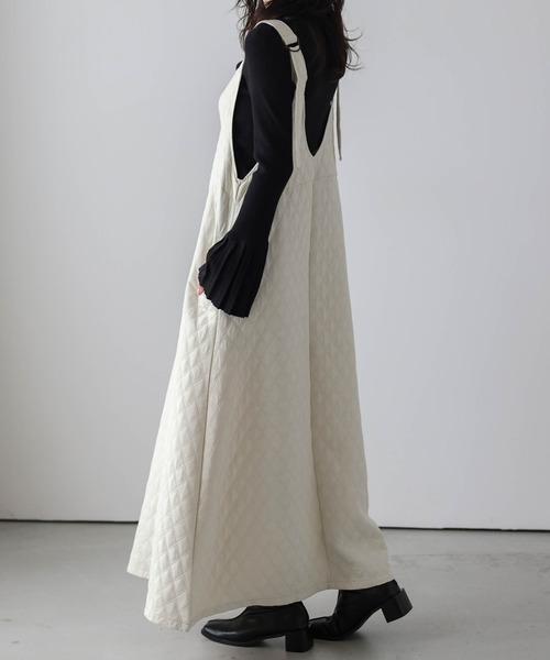 La-gemme（ラジェム）の「キルティングジャンパースカート（ジャンパースカート・レディース・ブラック/アイボリー/カーキ・フリー）」の8枚目の写真