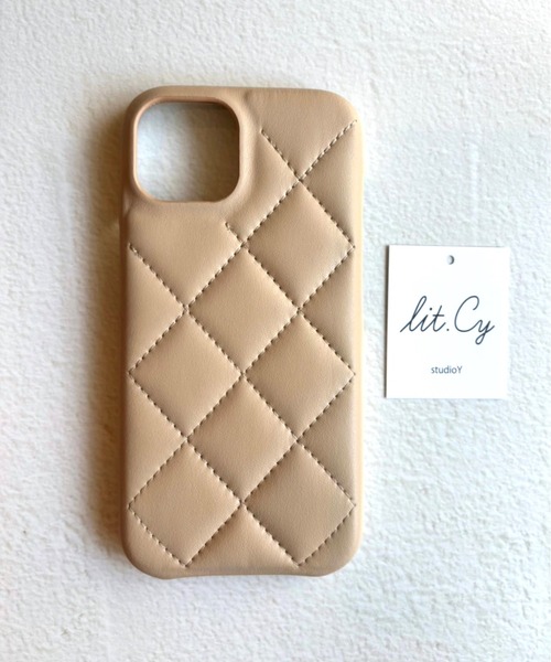 lit.Cy(リットシー)の「合成皮革 キルティング スマホケース iPhoneケース(スマホケース/カバー・レディース・ブラック/レッド/ベージュ/カーキ・iPhone 12/12 Pro/iPhone 13/14/iPhone 13 Pro/iPhone 14 Pro/iPhone 15 Pro/iPhone 15/iPhone 16/iPhone 16 Pro)」の11枚目の写真