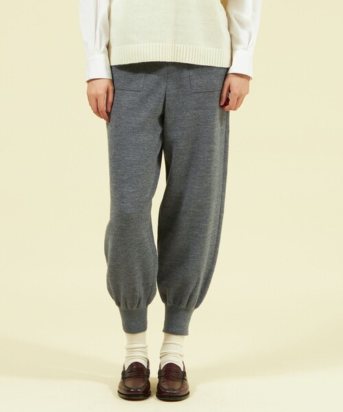 MACKINTOSH PHILOSOPHY（ﾏｯｷﾝﾄｯｼｭ ﾌｨﾛｿﾌｨｰ）の「ミラノリブニットパンツ（その他パンツ・レディース・グレー系その他2/ベージュ・38）」の2枚目の写真