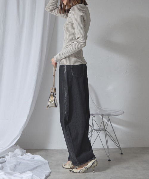 each（イーチ）の「箔ペイントカーブデニム（デニムパンツ・レディース・ライトブルー/ブラック・FREE）」の6枚目の写真