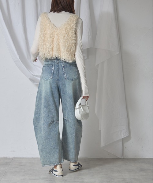 each（イーチ）の「箔ペイントカーブデニム（デニムパンツ・レディース・ライトブルー/ブラック・FREE）」の22枚目の写真