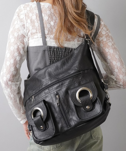 SPINNS（スピンズ）の「【2WAY】2ポケット合皮ショルダーバッグ/リュック（ショルダーバッグ・レディース・ホワイト/ブラック・ONESIZE）」の15枚目の写真