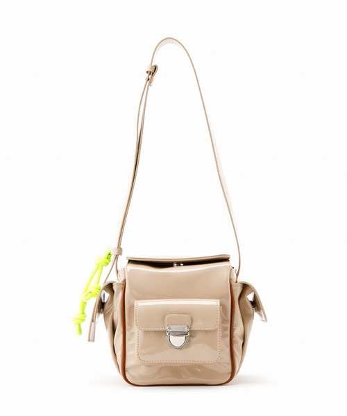ELLEgirl(エルガール)の「キューブポケットminiバッグ【Casselini 】(ショルダーバッグ・レディース・シルバー/ベージュ・FREE)」の3枚目の写真