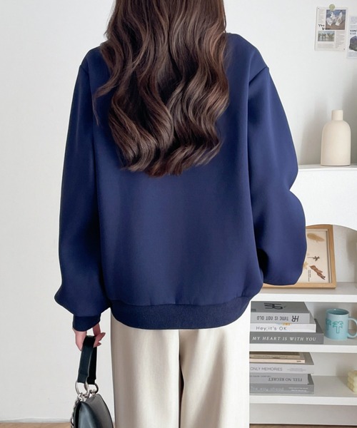 ECLIN(エクラン)の「花柄刺繍裏起毛スウェットプルオーバー(スウェット・レディース・ベージュ/ブラック/ネイビー・M/XL/L)」の19枚目の写真