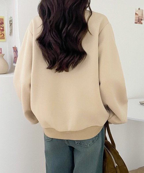 ECLIN(エクラン)の「花柄刺繍裏起毛スウェットプルオーバー(スウェット・レディース・ベージュ/ブラック/ネイビー・M/XL/L)」の15枚目の写真