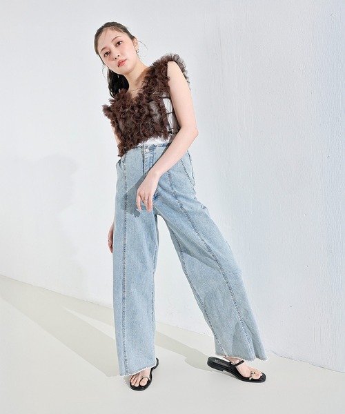 en CAnAF(エンカナフ)の「【Iラインで美シルエット】ハイウエスト デニム ワイド パンツ(デニムパンツ・レディース・ライトブルー/ブルー・フリー)」の17枚目の写真