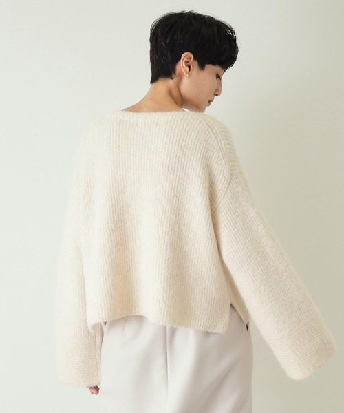 OPAQUE.CLIP（オペークドットクリップ）の「◆ラメショートミドルゲージニット【洗濯機洗い可】（ニット/セーター・レディース・グレー系4/ホワイト系8/ライトオレンジ系1/サックスブルー系5・38/40/36/42）」の10枚目の写真