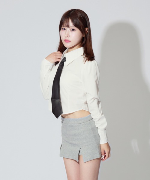 ALLuRing ChaRm(アリュリングチャーム)の「short shirt & Tie Set / ショート丈シャツ&ネクタイ 2点セット(シャツ/ブラウス・レディース・ホワイト/ブルー・FREE)」の17枚目の写真