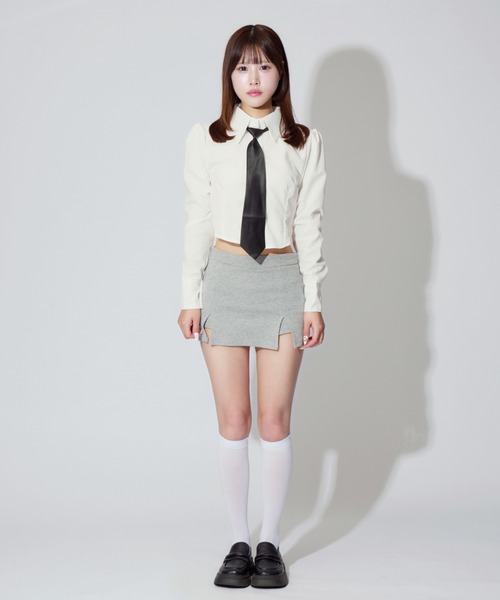 ALLuRing ChaRm(アリュリングチャーム)の「short shirt & Tie Set / ショート丈シャツ&ネクタイ 2点セット(シャツ/ブラウス・レディース・ホワイト/ブルー・FREE)」の18枚目の写真