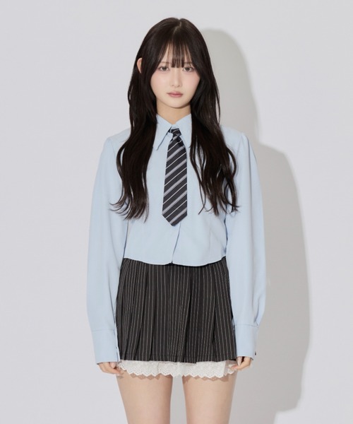 ALLuRing ChaRm(アリュリングチャーム)の「short shirt & Tie Set / ショート丈シャツ&ネクタイ 2点セット(シャツ/ブラウス・レディース・ホワイト/ブルー・FREE)」の22枚目の写真