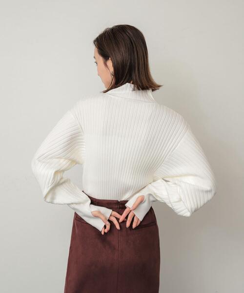 SENSE OF PLACE by URBAN RESEARCH(センスオブプレイスバイアーバンリサーチ)の「マトンスリーブセーター(ニット/セーター・レディース・ブラック/ロイヤルブルー/オフホワイト/チャコールグレー・ONE)」の8枚目の写真