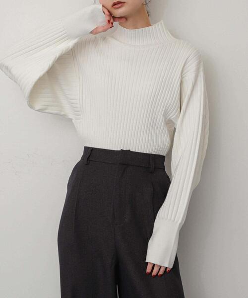 SENSE OF PLACE by URBAN RESEARCH(センスオブプレイスバイアーバンリサーチ)の「マトンスリーブセーター(ニット/セーター・レディース・ブラック/ロイヤルブルー/オフホワイト/チャコールグレー・ONE)」の10枚目の写真