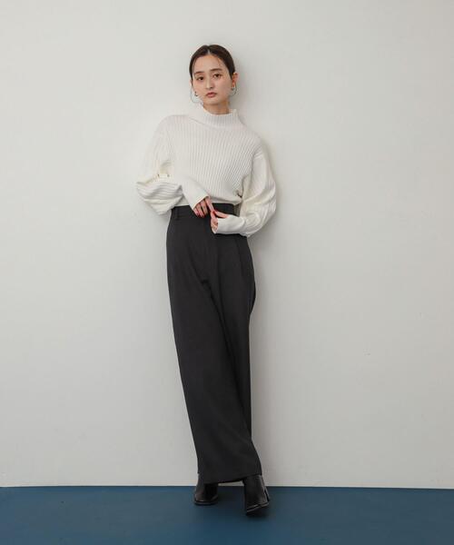 SENSE OF PLACE by URBAN RESEARCH(センスオブプレイスバイアーバンリサーチ)の「マトンスリーブセーター(ニット/セーター・レディース・ブラック/ロイヤルブルー/オフホワイト/チャコールグレー・ONE)」の13枚目の写真