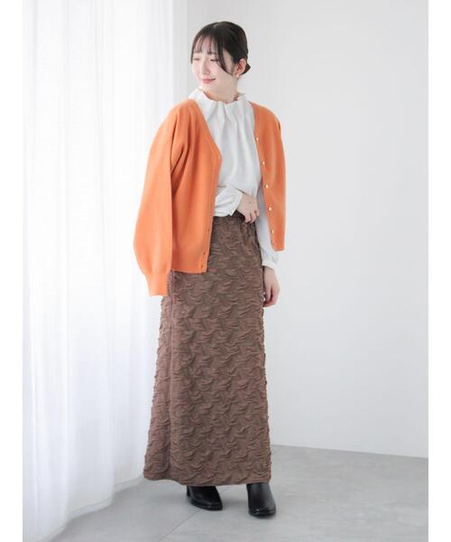 Te chichi TERRASSE(テチチテラス)の「タックネックブラウス(シャツ/ブラウス・レディース・オフホワイト/ブラック/ベージュ・F)」の9枚目の写真
