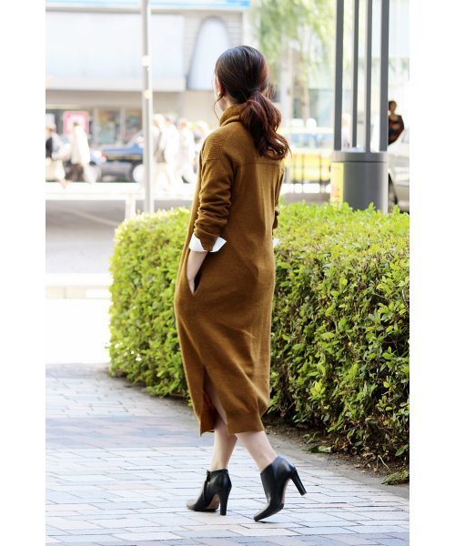 La TOTALITE(ラトータリテ)の「WOOL ロングワンピース◆(ワンピース・レディース・ブラウン/グレー・FREE)」の10枚目の写真