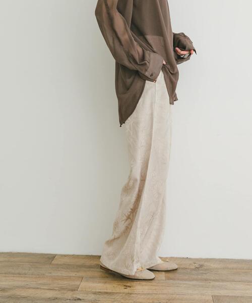 ITEMS URBANRESEARCH(アイテムズ アーバンリサーチ)の「サテンジャガードイージーパンツ(その他パンツ・レディース・ライトベージュ/ブラック/オレンジ・FREE)」の16枚目の写真