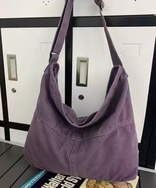 SHEPP(シープ)の「【A4サイズ対応可】大容量ワンショルダーバッグ / マザーズバッグ / 旅行(ショルダーバッグ・レディース・グリーン/アイボリー/パープル/ブラック・F)」の6枚目の写真