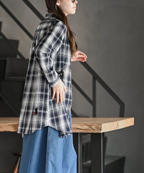 rps(アールピーエス)の「ねこだらけ3ポケットシャツチュニック(チュニック・レディース・ストライプ/チェック/オフホワイト・フリー)」の13枚目の写真