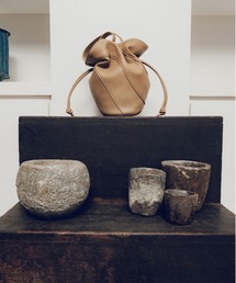 LE VERNIS | LE VERNIS(ル・ベルニ)Flare drawstring bag(ハンドバッグ)