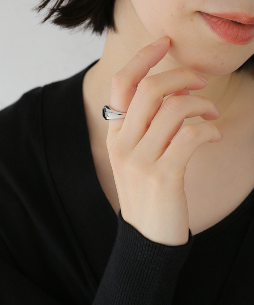 plage（プラージュ）の「MARIHA / マリハ BLACK ONYX リング（リング・レディース・シルバー・11）」の6枚目の写真