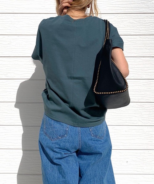 Q（キュー）の「No.9リラックスT（Tシャツ/カットソー・レディース・モスグリーン/ホワイト系/ホワイト・MEDIUM）」の10枚目の写真